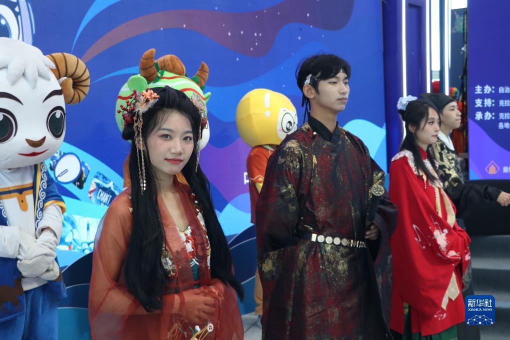 九莲宝灯老虎机下载